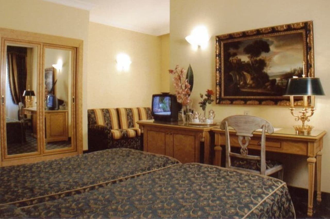 Hotel Champagne Palace Roma Oda fotoğraf